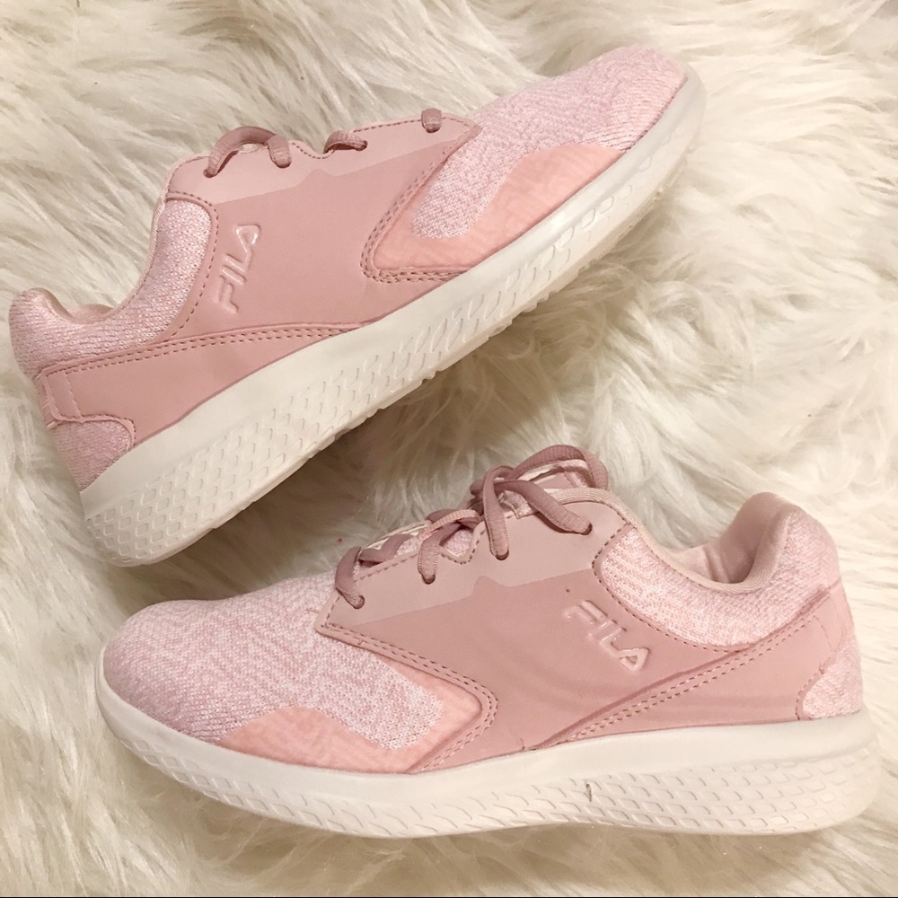 🆕Baby Pink Women’s Fila Sneakers - Picture 5 of 6